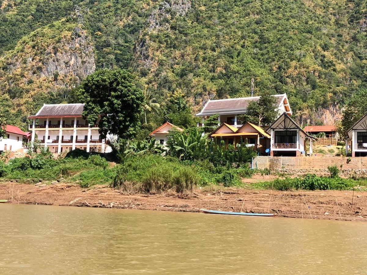 Sabaidee Nongkiaw River View Hotel Nongkhiaw Buitenkant foto