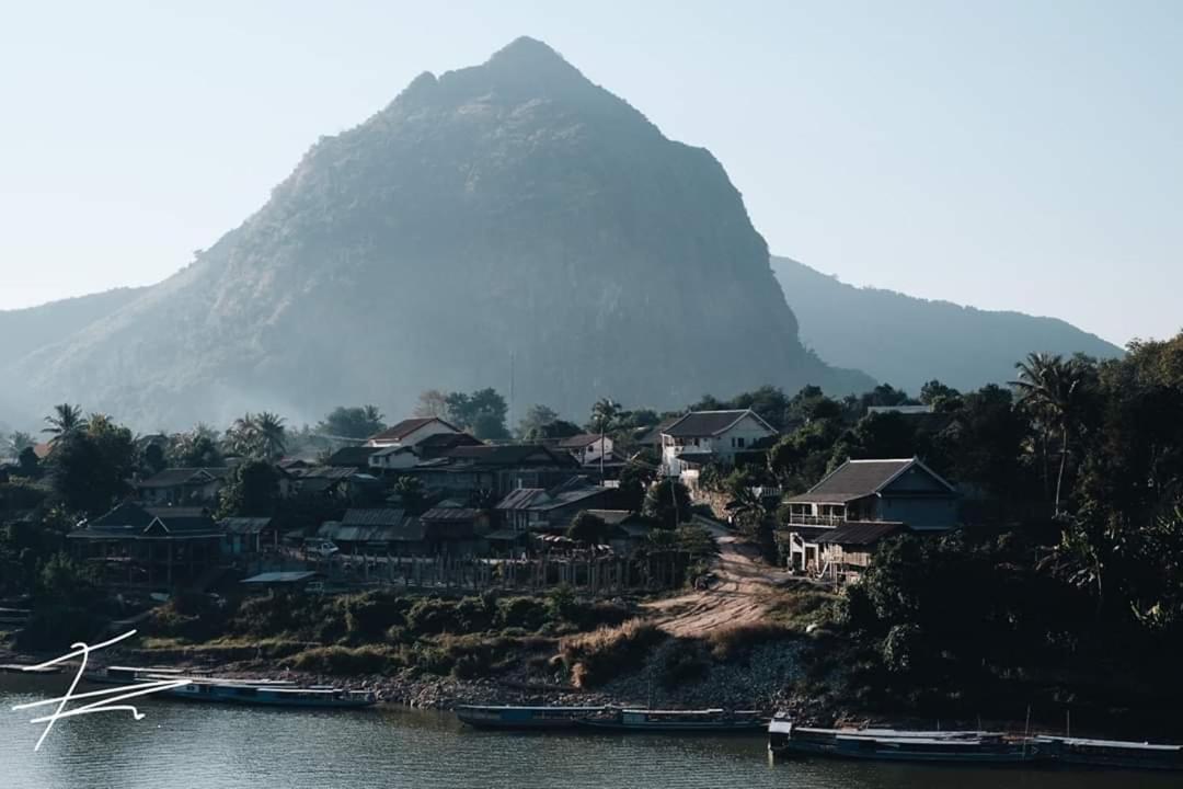 Sabaidee Nongkiaw River View Hotel Nongkhiaw Buitenkant foto