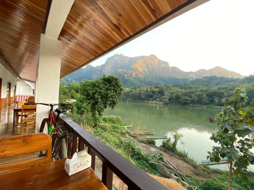 Sabaidee Nongkiaw River View Hotel Nongkhiaw Buitenkant foto